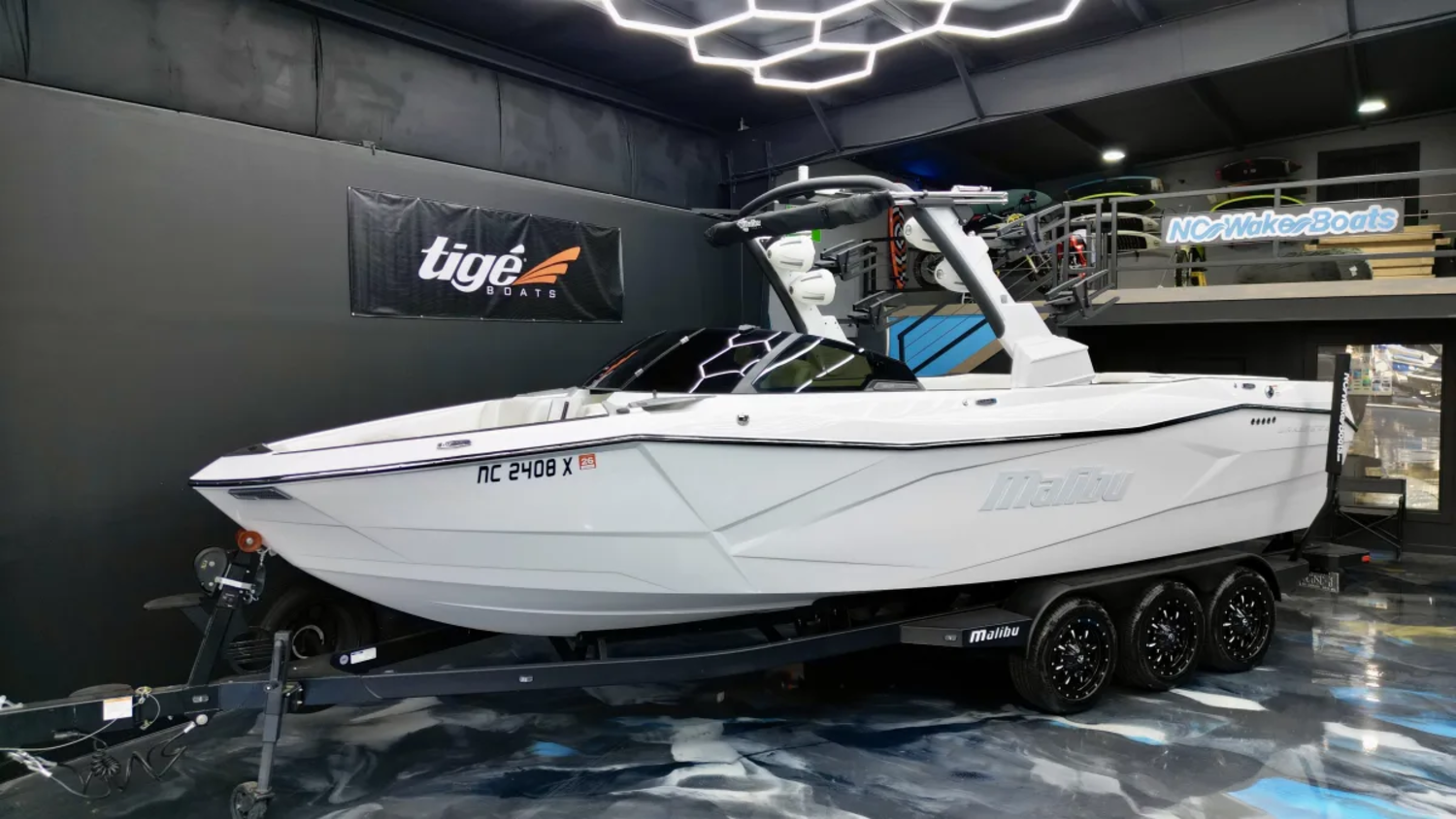 2023 Malibu Wakesetter 26 LSV