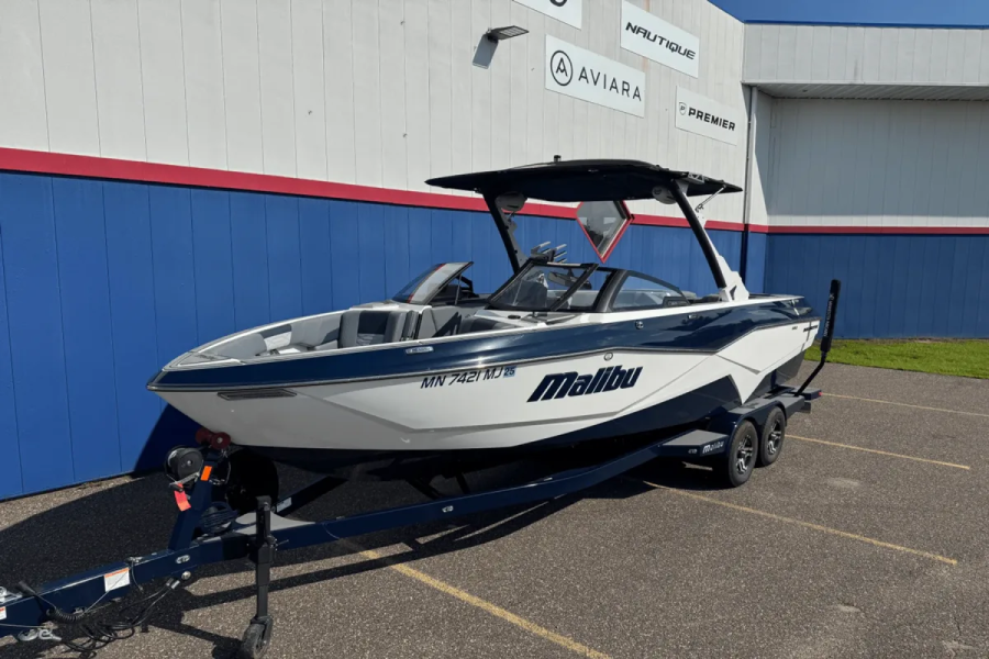 2023 Malibu Boats Wakesetter 25 LSV for sale in Excelsior, Minnesota