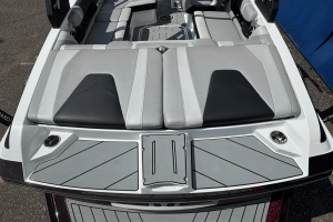 2018 Malibu Boats Wakesetter VLX for sale in Excelsior, Minnesota