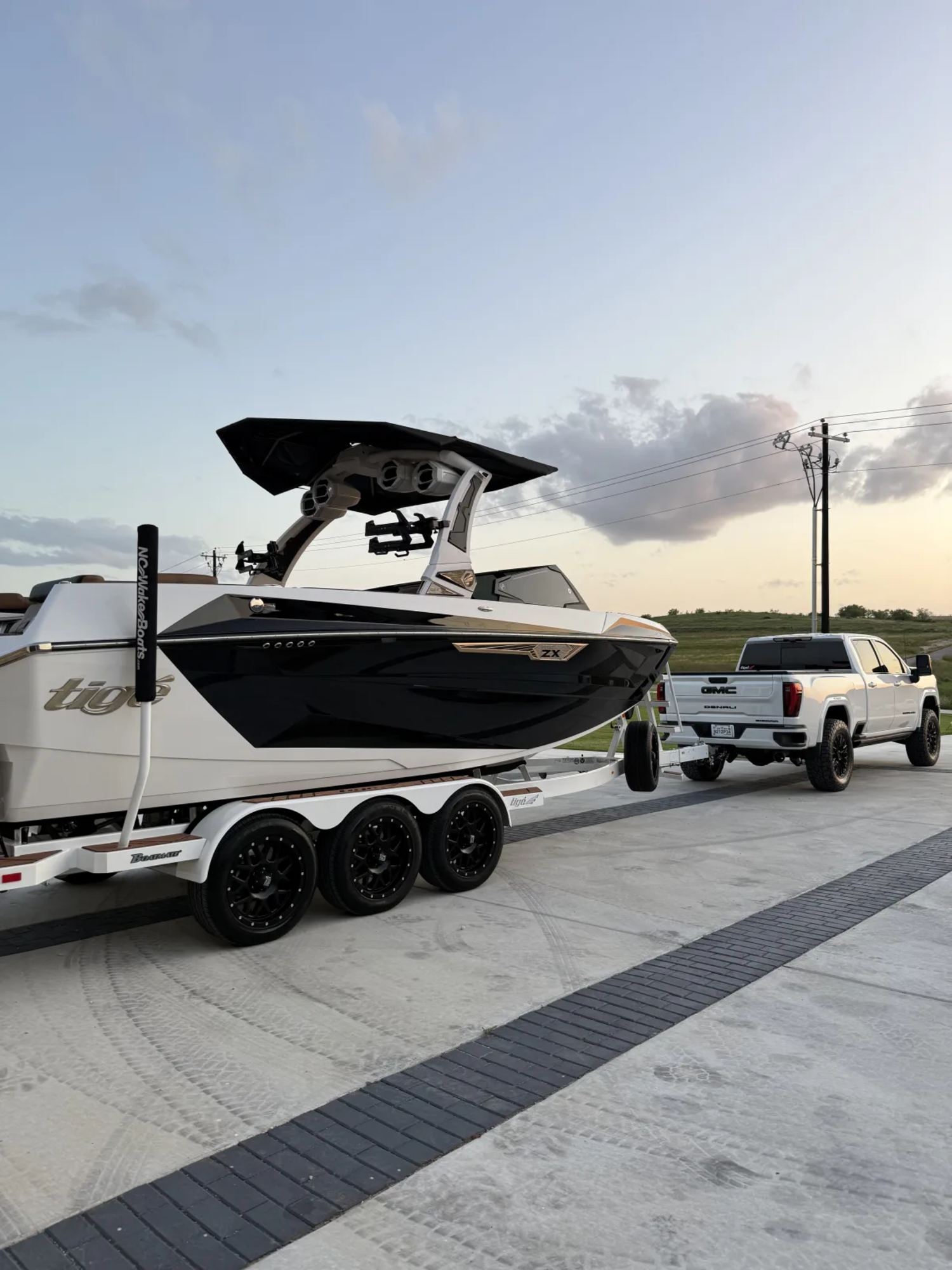 2024 TIGE 23ZX ULTRE