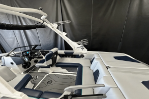 2021 Malibu Boats Wakesetter VLX for sale in Excelsior, Minnesota