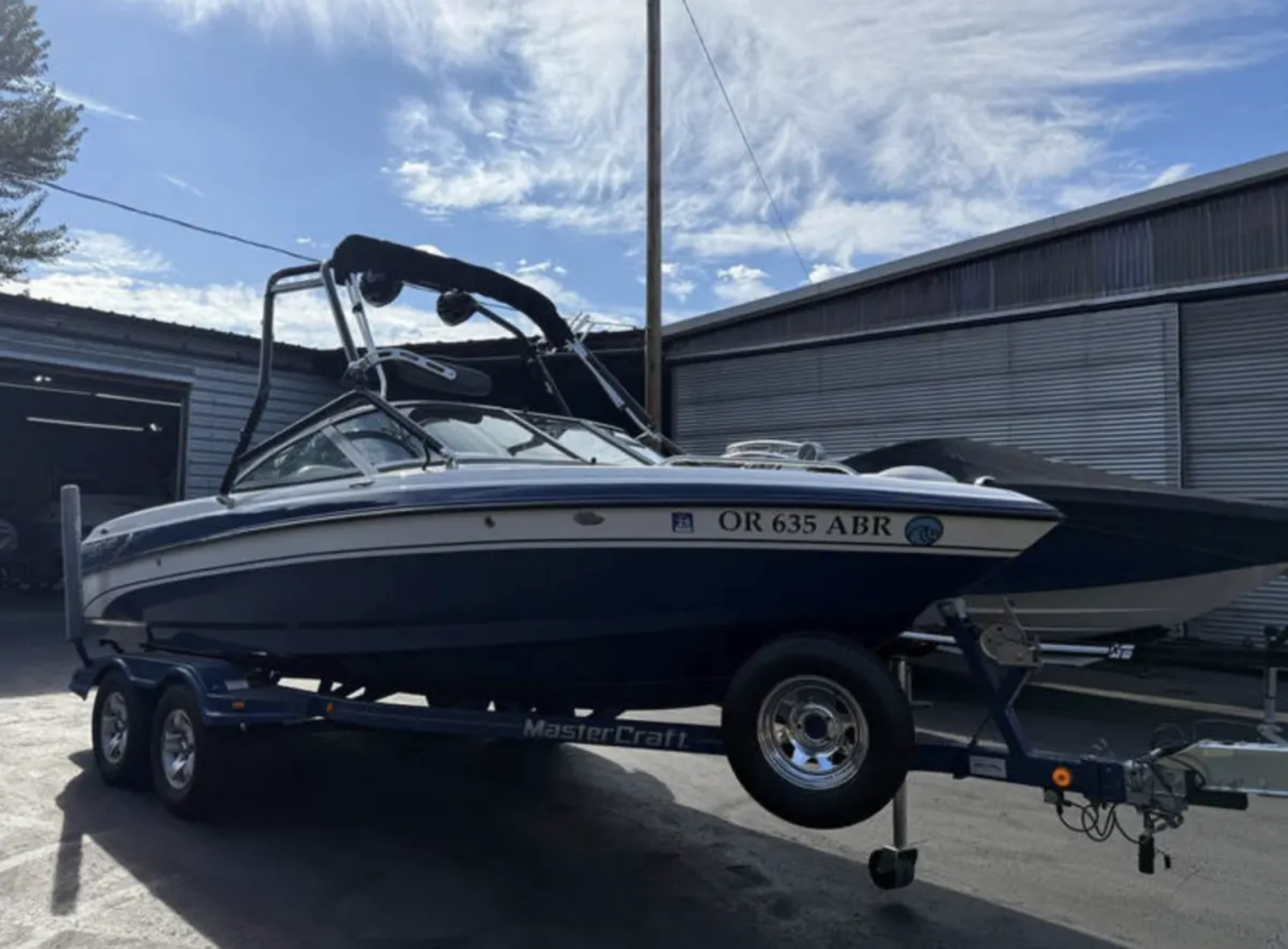 2004 Maristar 210