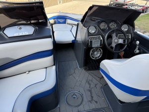 2015 Axis Boats A22 for sale in Fontana, Wisconsin