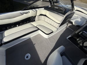 2012 Malibu Boats Wakesetter 22 MXZ for sale in Fontana, Wisconsin