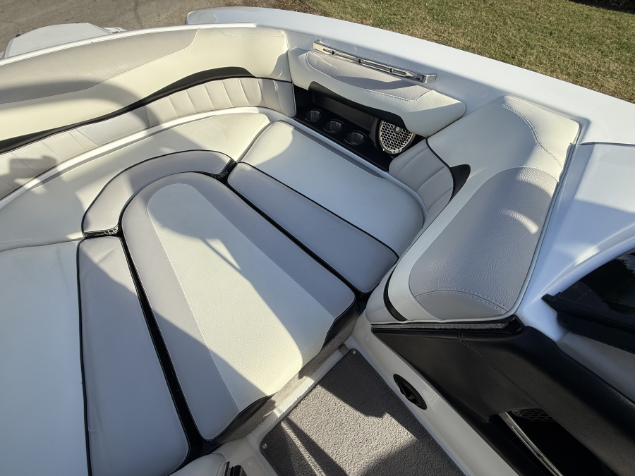 2012 Malibu Boats Wakesetter 22 MXZ for sale in Fontana, Wisconsin