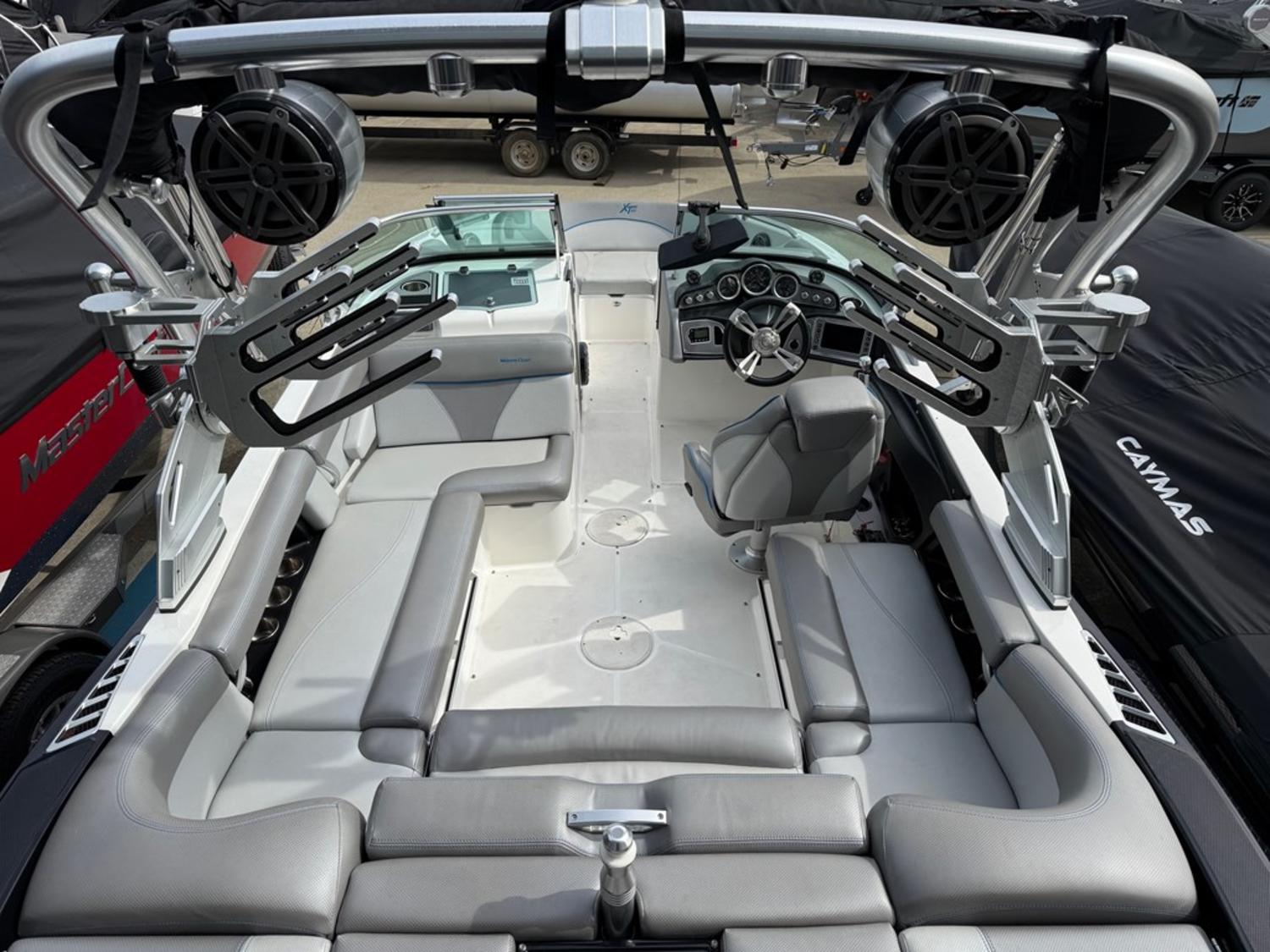 2017 MasterCraft XT20