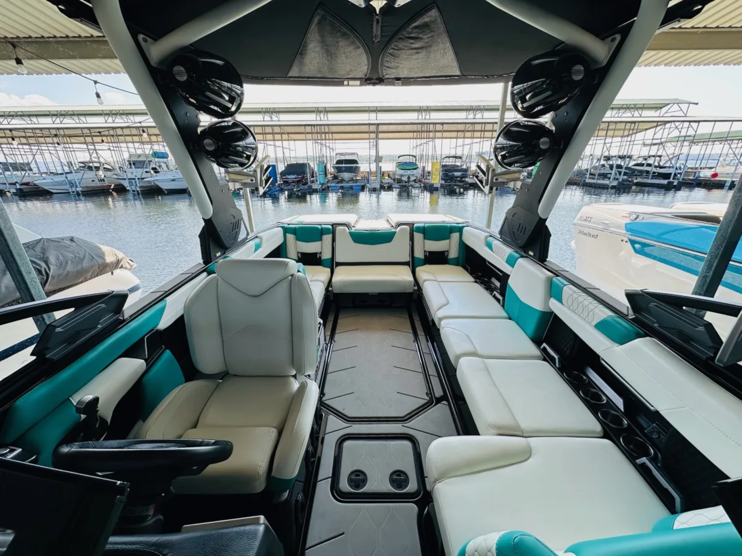 2021 Malibu Boats M240 for sale in Volente, Texas