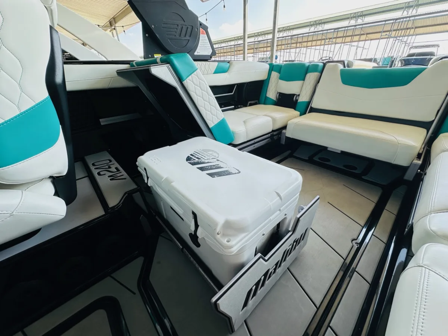 2021 Malibu Boats M240 for sale in Volente, Texas