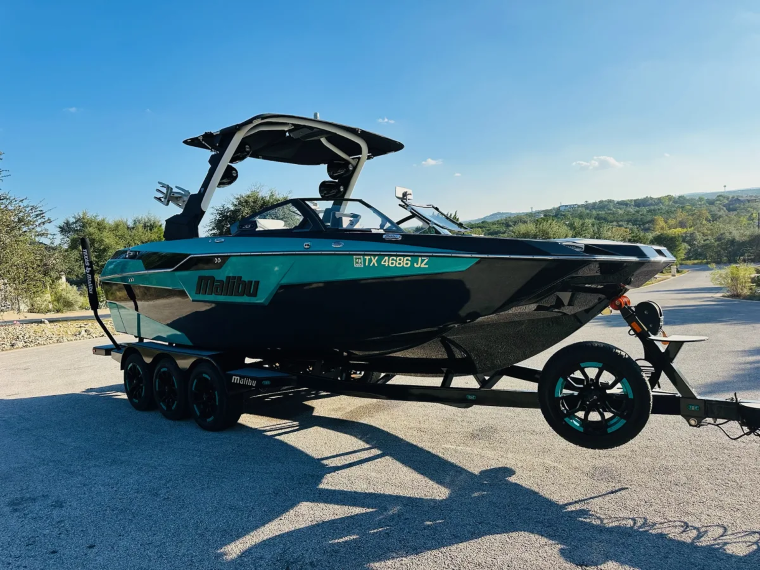 2021 Malibu Boats M240 for sale in Volente, Texas