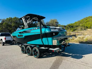 2021 Malibu Boats M240 for sale in Volente, Texas