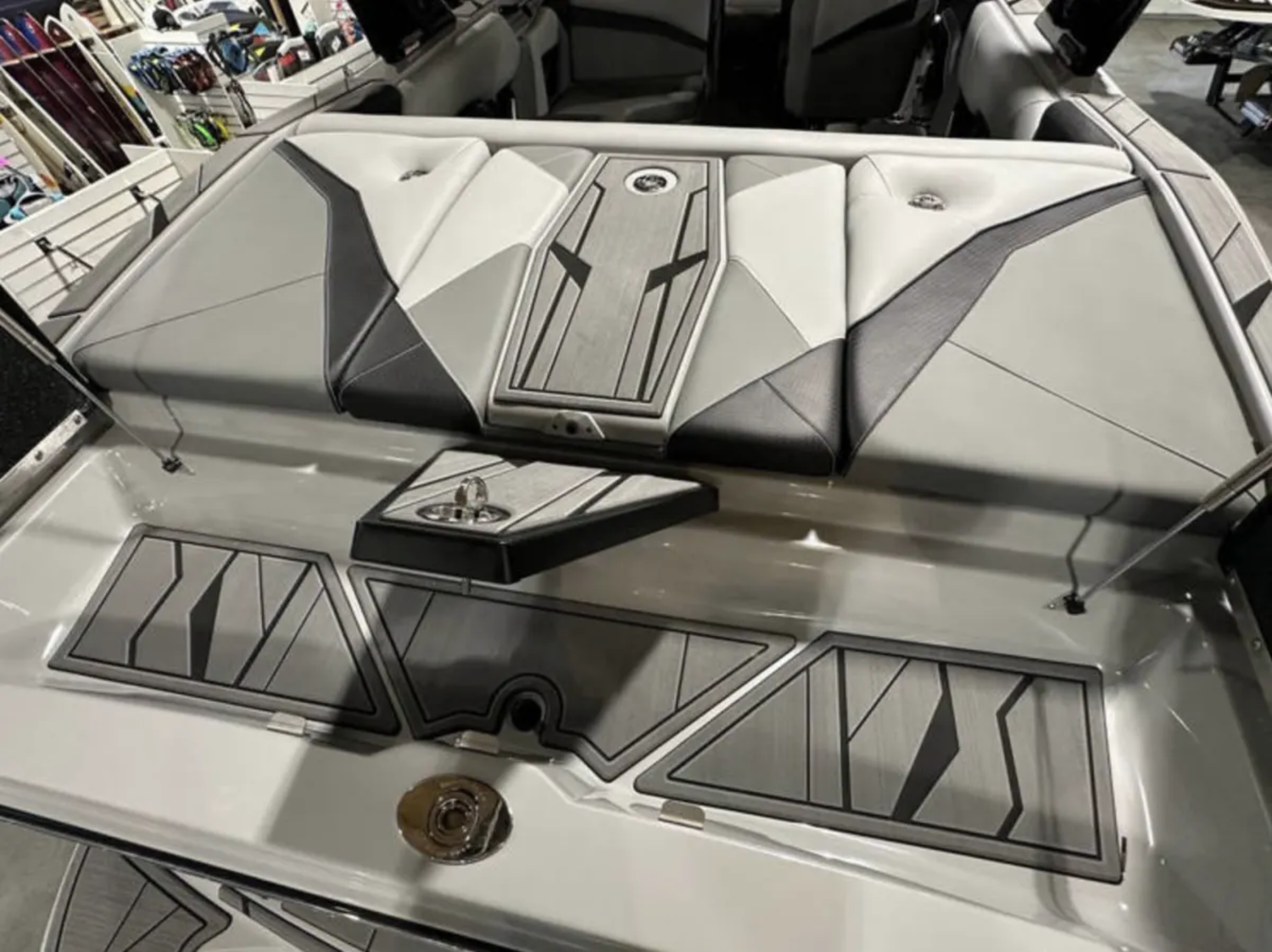 2025 Centurion Nv233