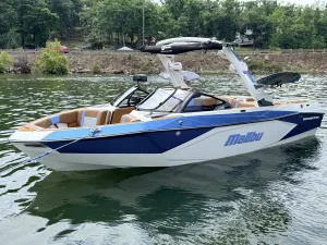 2026-malibu-wakesetter-23-lsv-111173-image0_202711.webp