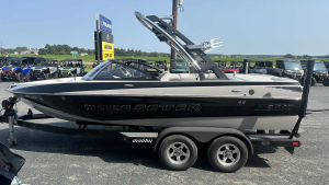 2011 Malibu Boats Wakesetter VTX for sale in CLEAR LAKE, Wisconsin