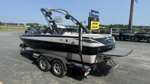 2011 Malibu Boats Wakesetter VTX for sale in CLEAR LAKE, Wisconsin