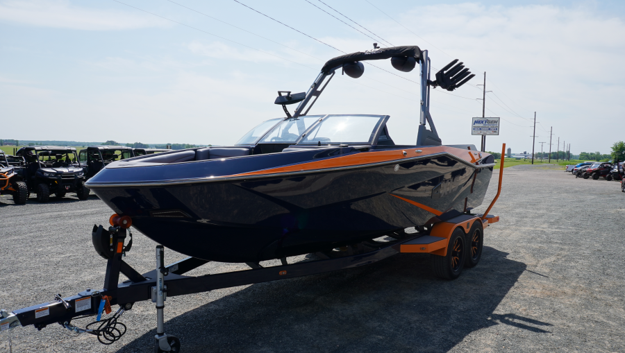 2024 Axis Boats T220 for sale in CLEAR LAKE, Wisconsin