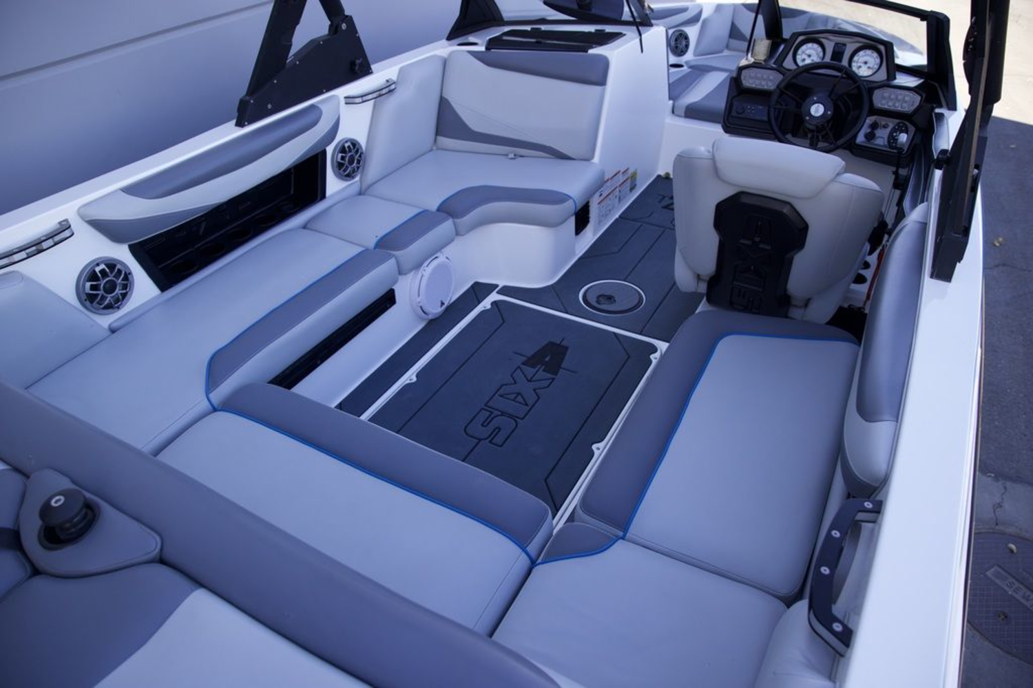 2020 Axis Wake Research T22