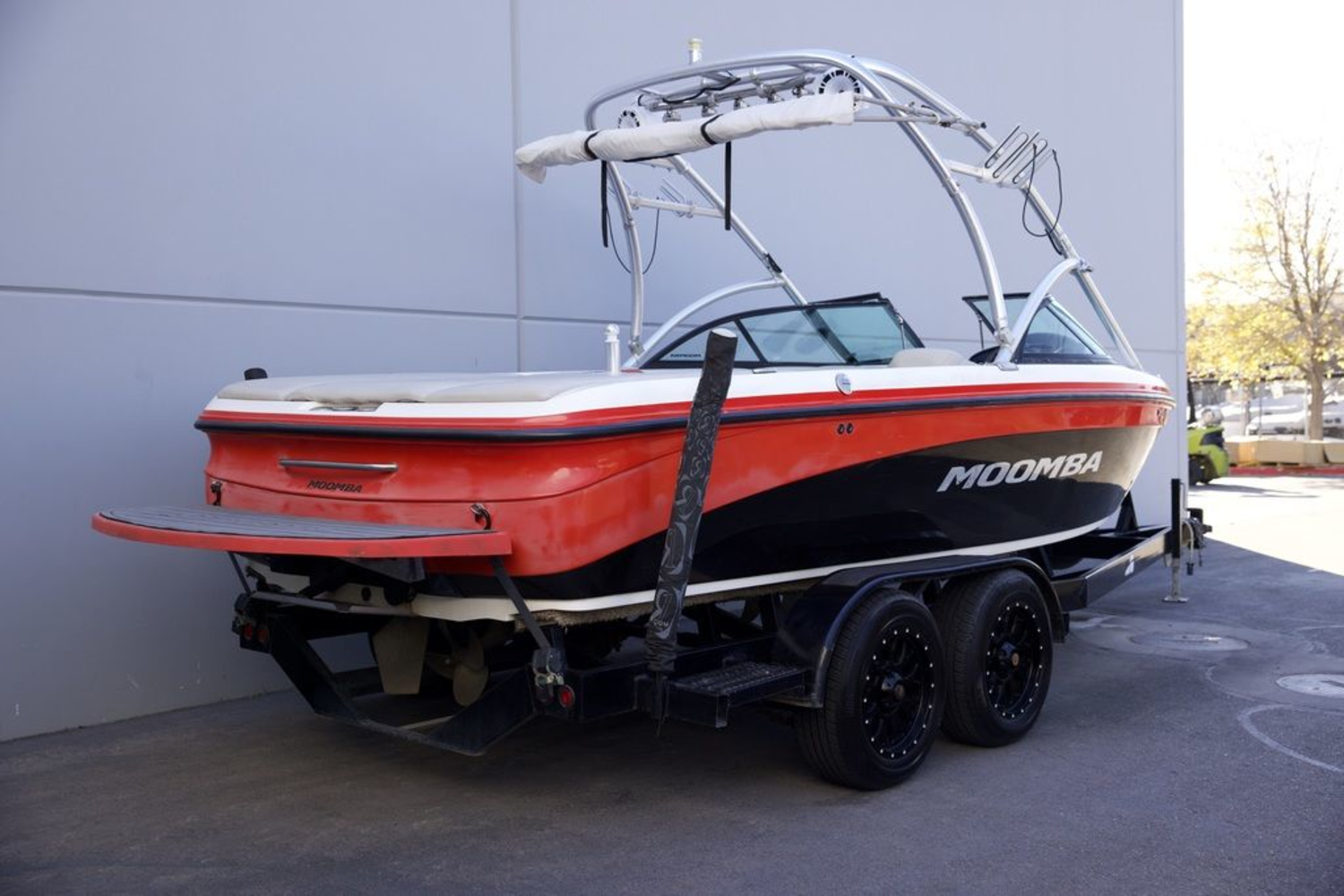 2011 MOOMBA Mobius LSV