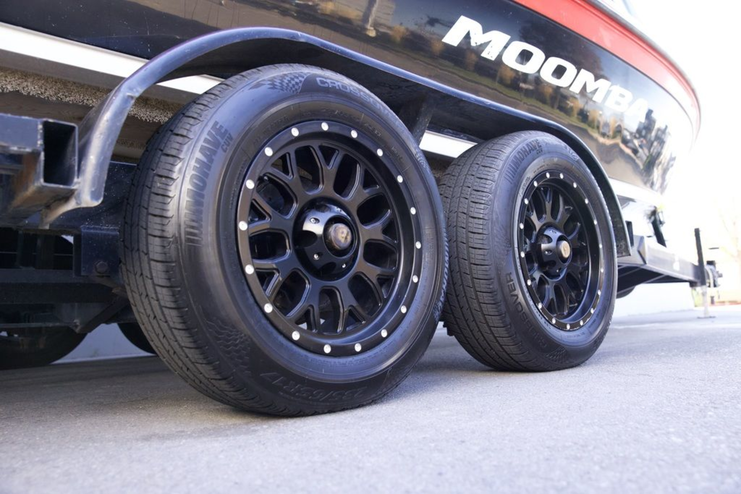 2011 MOOMBA Mobius LSV