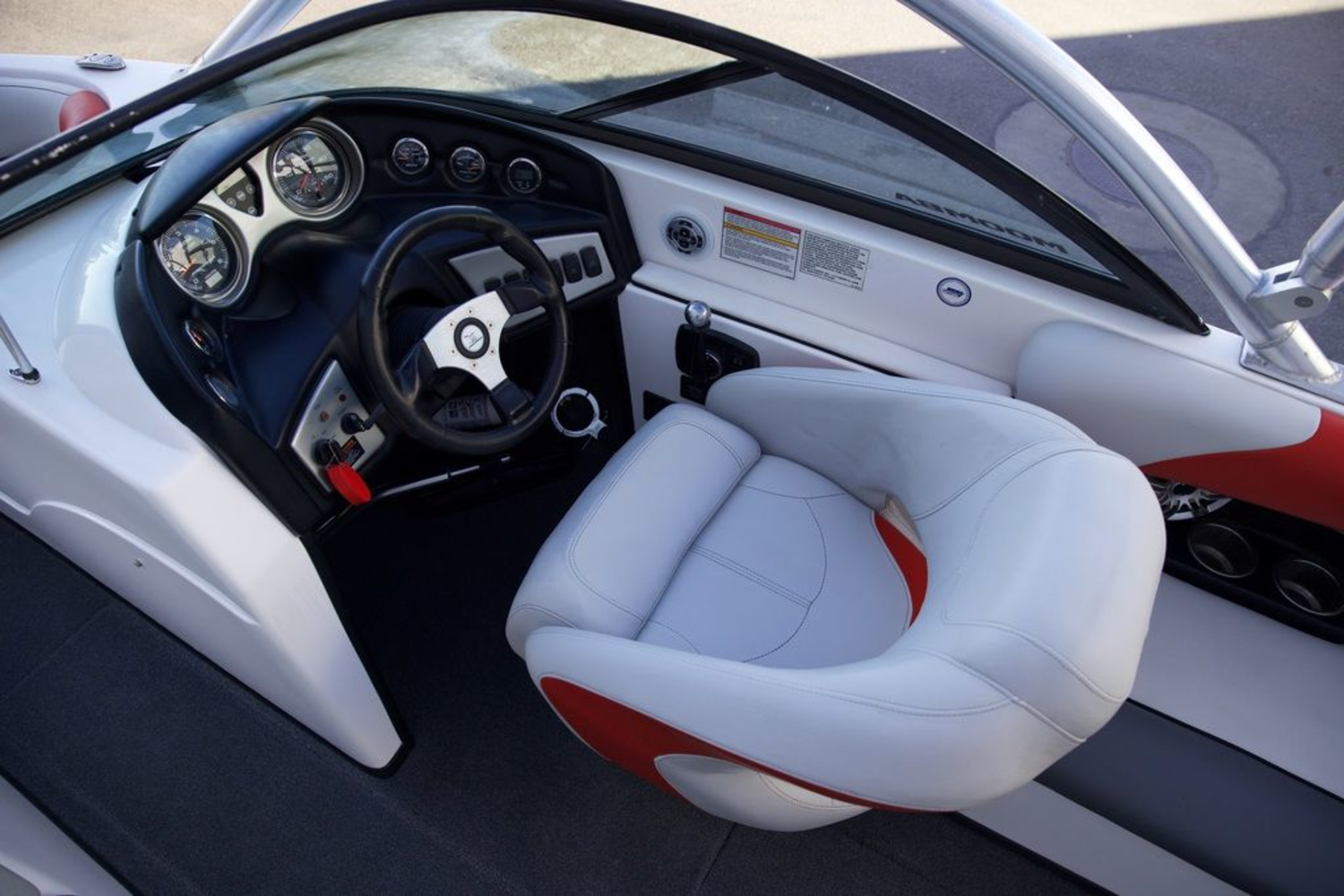 2011 MOOMBA Mobius LSV