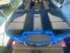 2021-mastercraft-xt25-111219-image2.webp