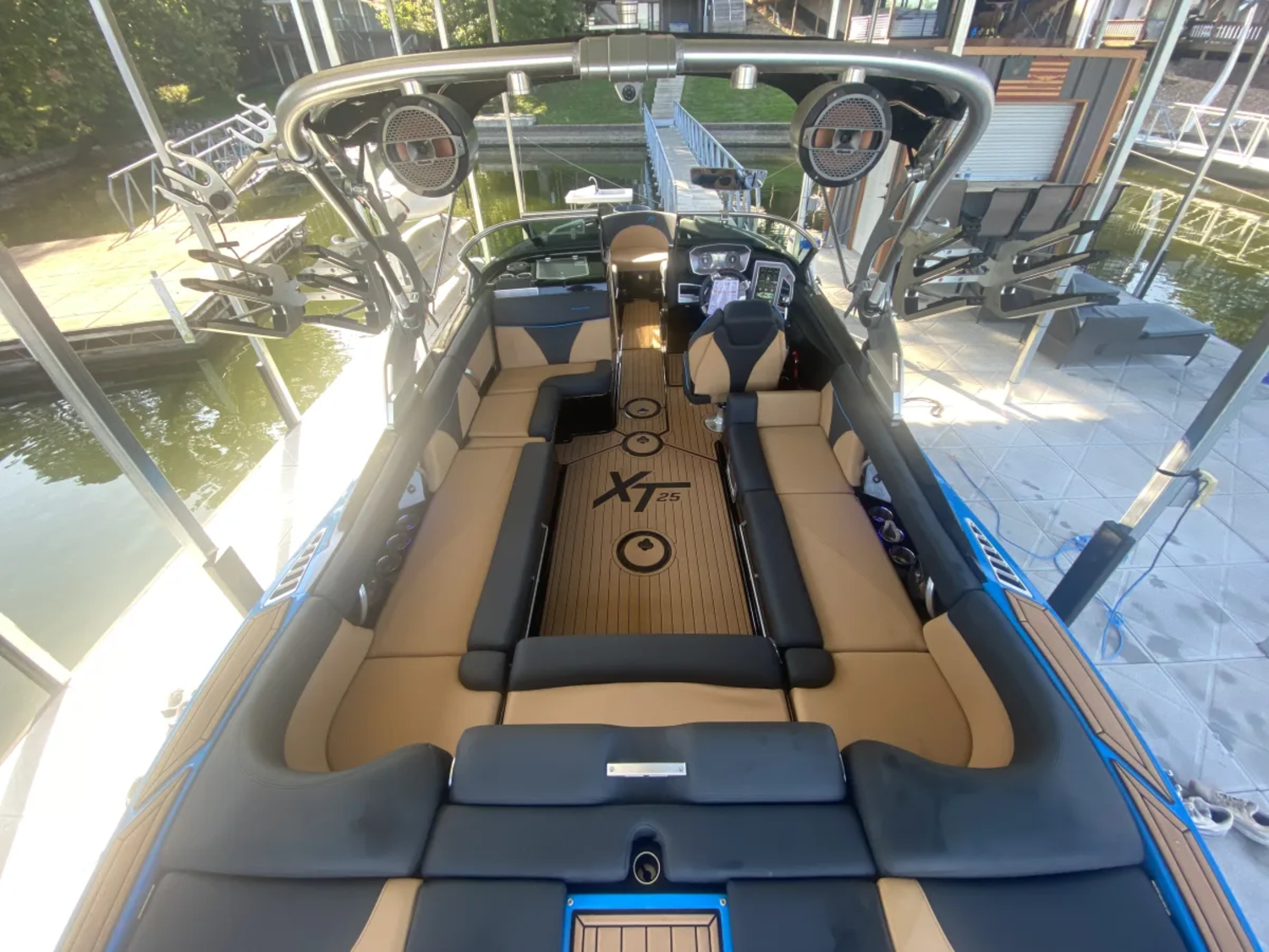 2021 MasterCraft XT25