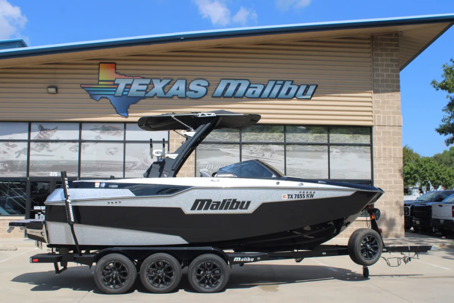 2022 Malibu Boats M220 for sale in Dallas, Texas