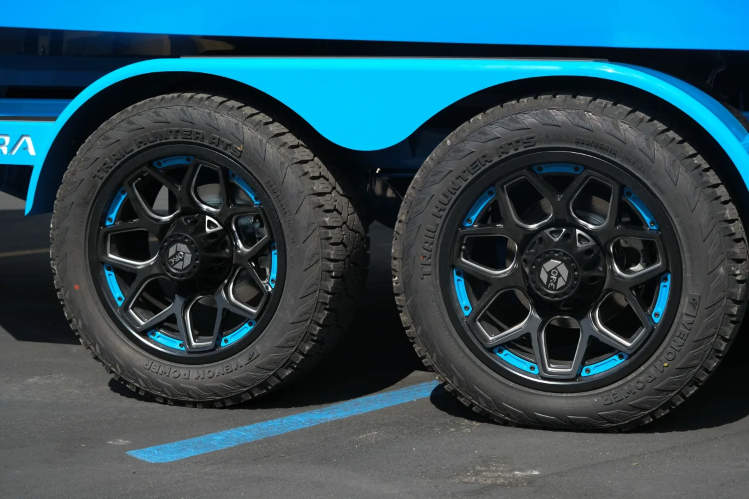 2026 SUPRA SA450 PACIFIC BLUE & ECLIPSE METAL FLAKE 