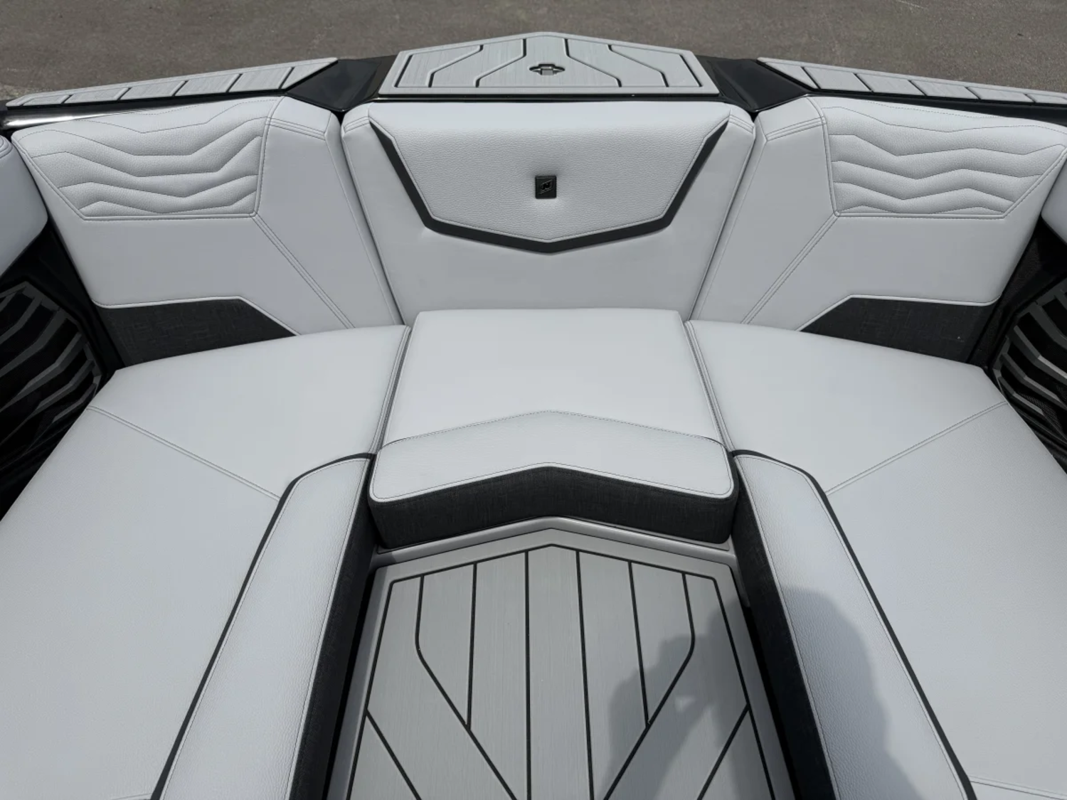 2025 Nautique G23
