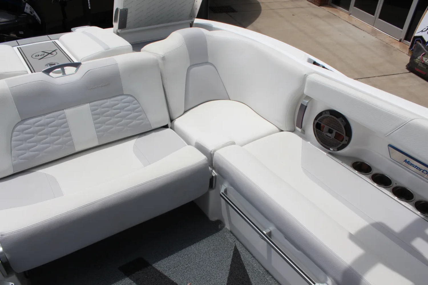 MasterCraft X26 Surf and Wake Boat