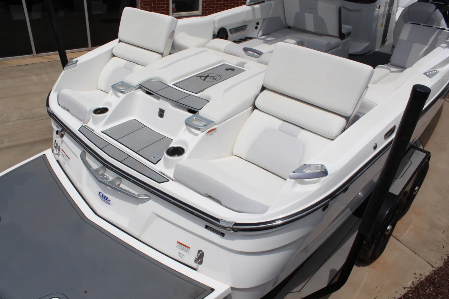 MasterCraft X26 Surf and Wake Boat