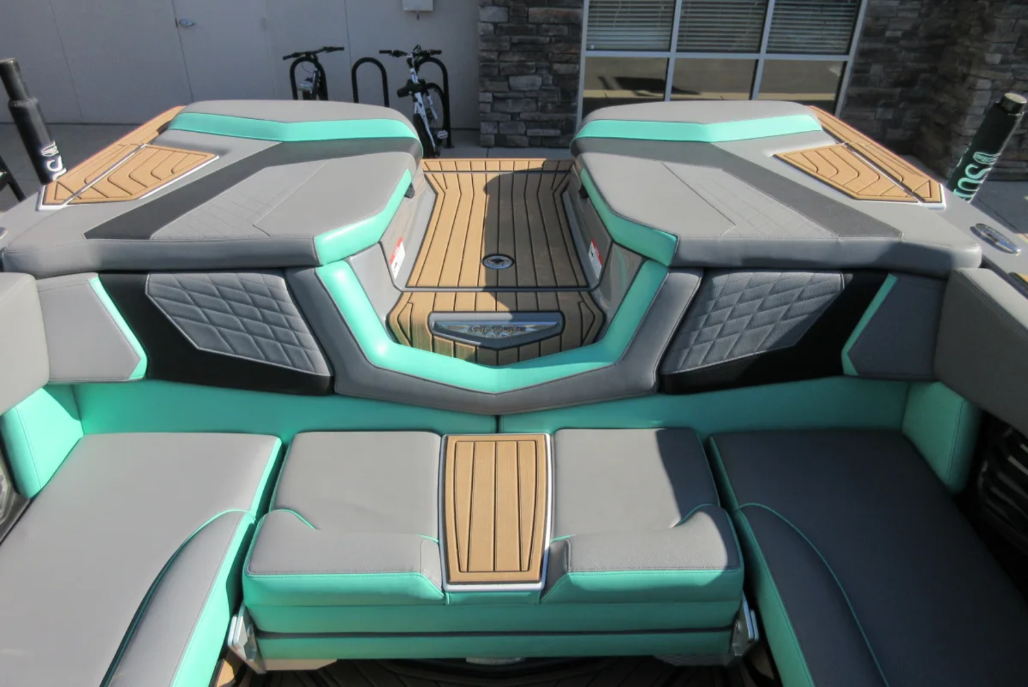 2021 Nautique G25
