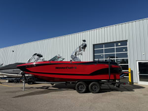 2019-mastercraft-x24-113354-image1