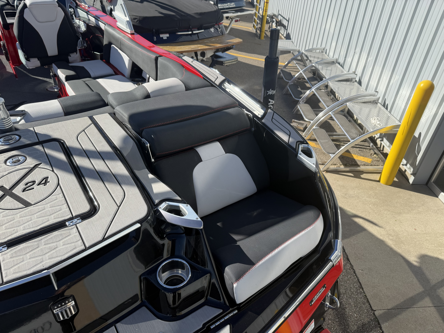 2019 MasterCraft X24