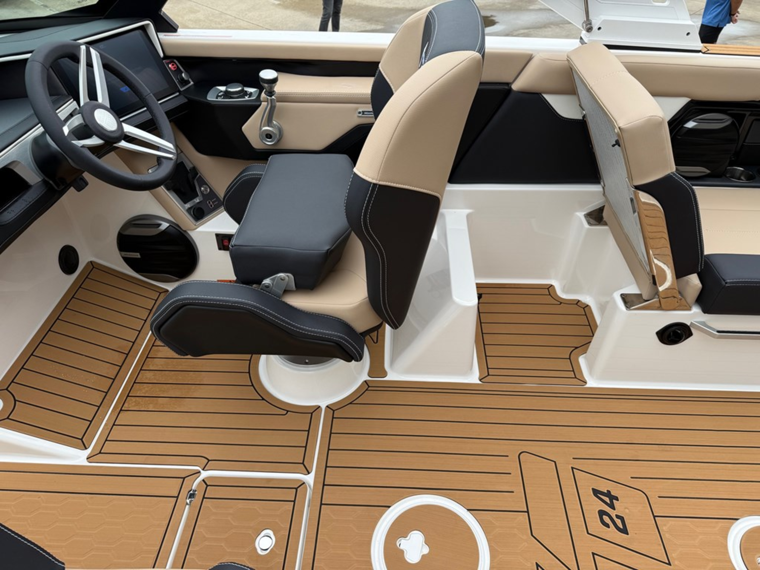 2026 MasterCraft XT24