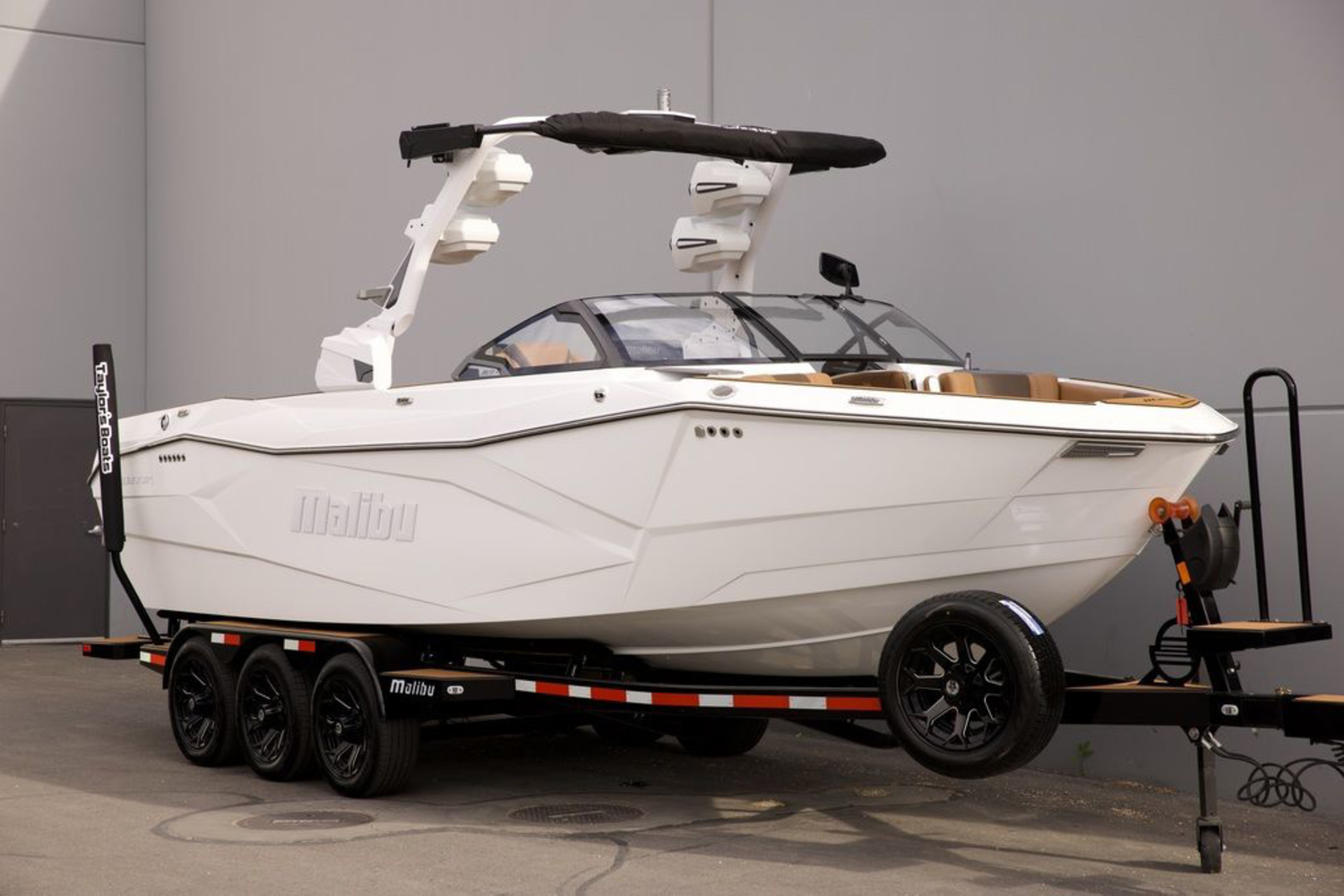 2026 Malibu Boats 26 LSV