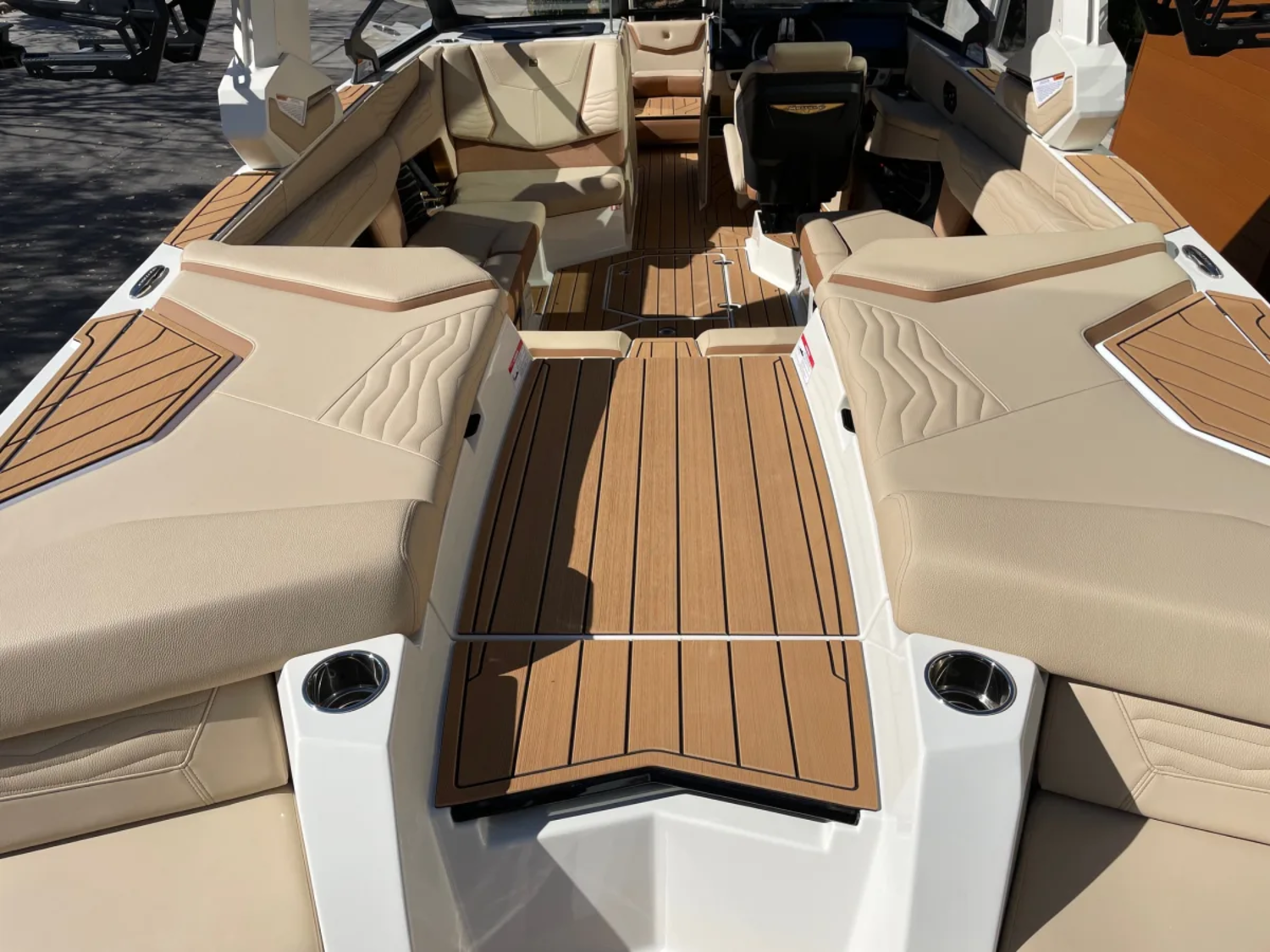 2026 NAUTIQUE G23 W/ZZ8S 630HP SUPERCHARGED POWER PLANT