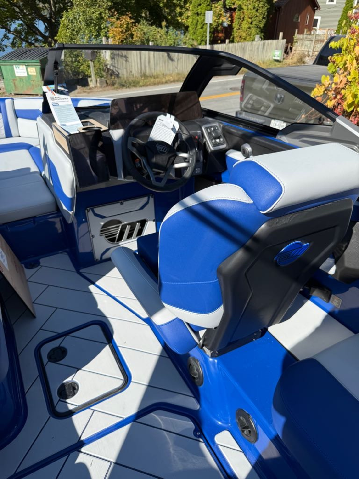 2026 Malibu MALIBU 23 LSV