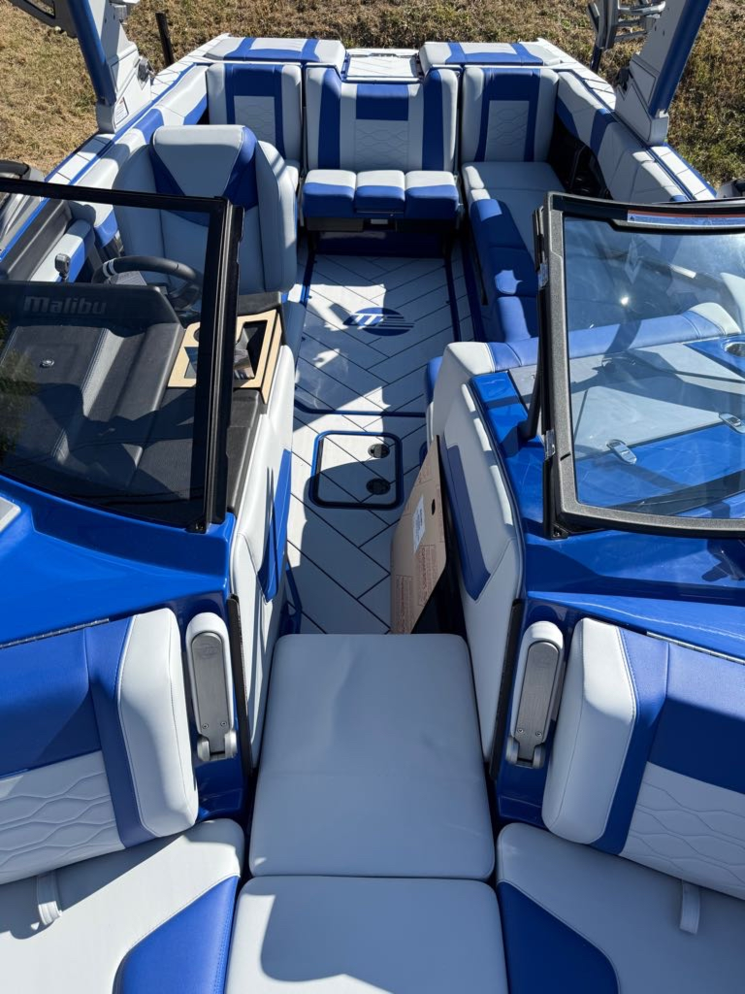 2026 Malibu MALIBU 23 LSV