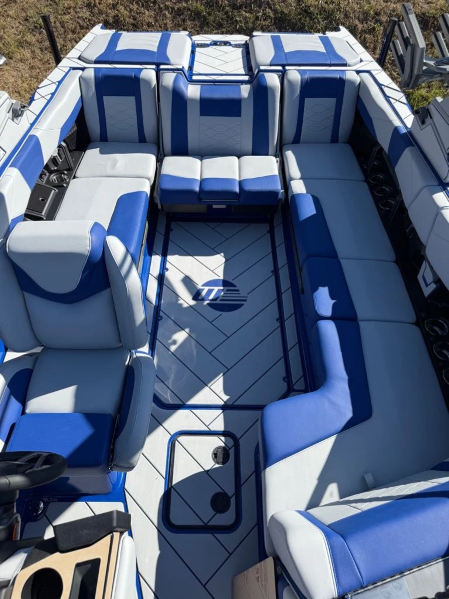 2026-malibu-wakesetter-23-lsv-110318-image21