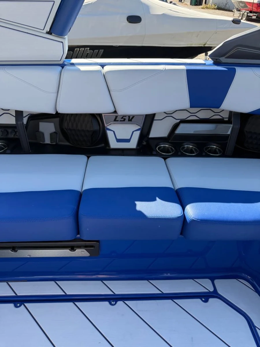 2026-malibu-wakesetter-23-lsv-110318-image23