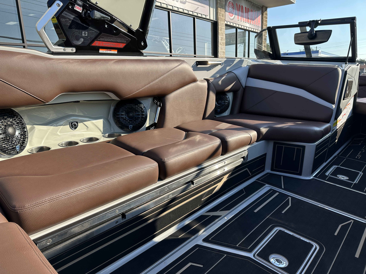 2026 Centurion Nv243