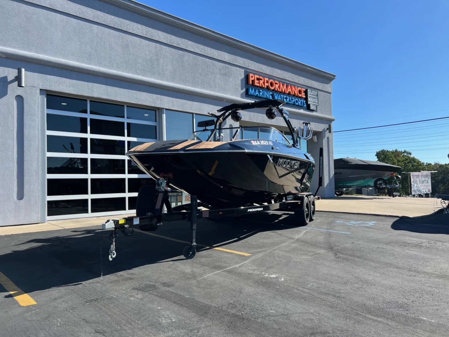 2022 MOOMBA MAKAI ALL BLACK W/PECAN THRMOSKINZ 