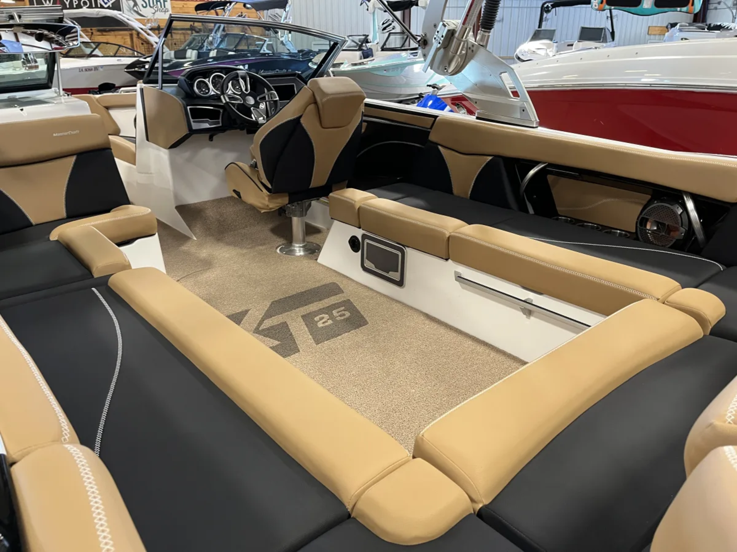 2021 Mastercraft XT25