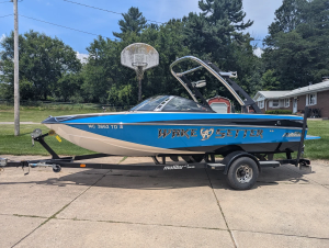 2010 Malibu Boats Wakesetter VTX for sale in Elkhart, Indiana
