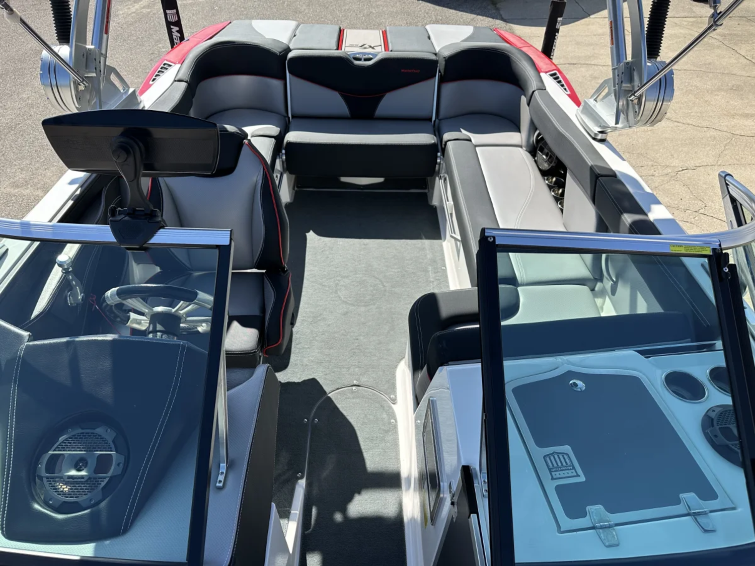 2018 MASTERCRAFT XT22 