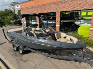 2015 Axis Boats T22 for sale in Excelsior, Minnesota