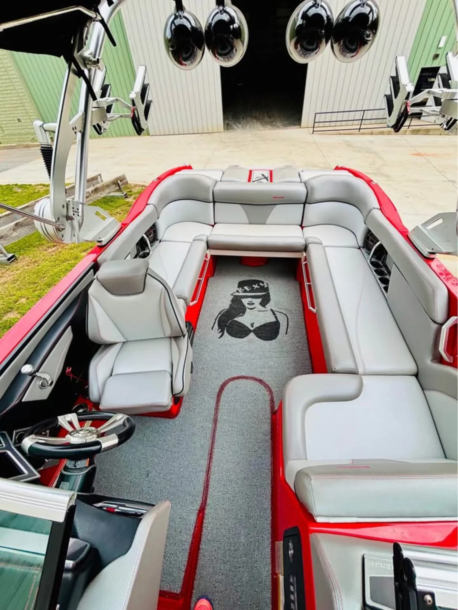 2018 Mastercraft X23 Surf Monster