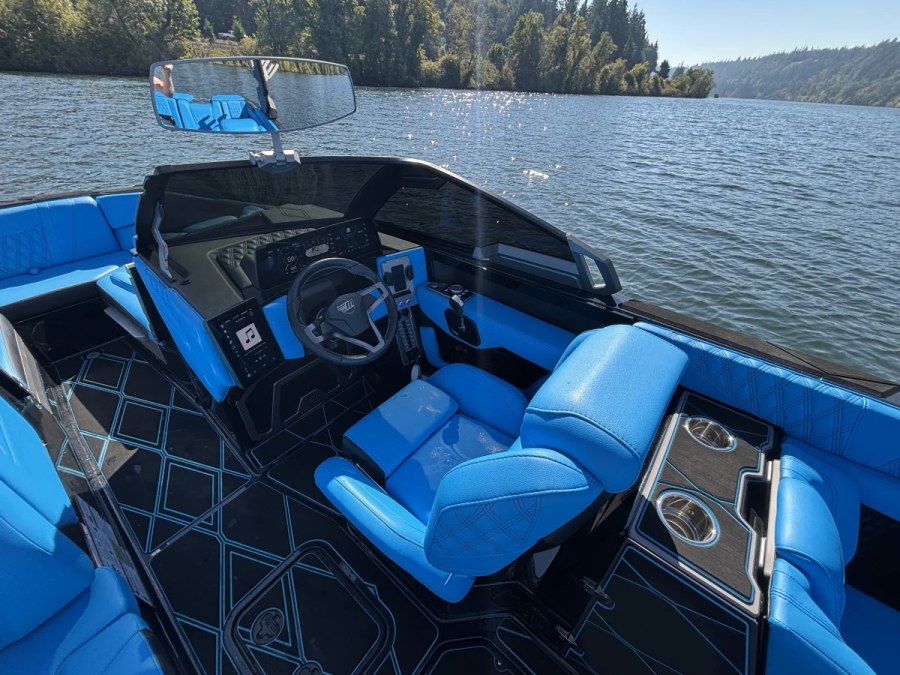 2025 Malibu Boats M242 for sale in Oregon City, Oregon