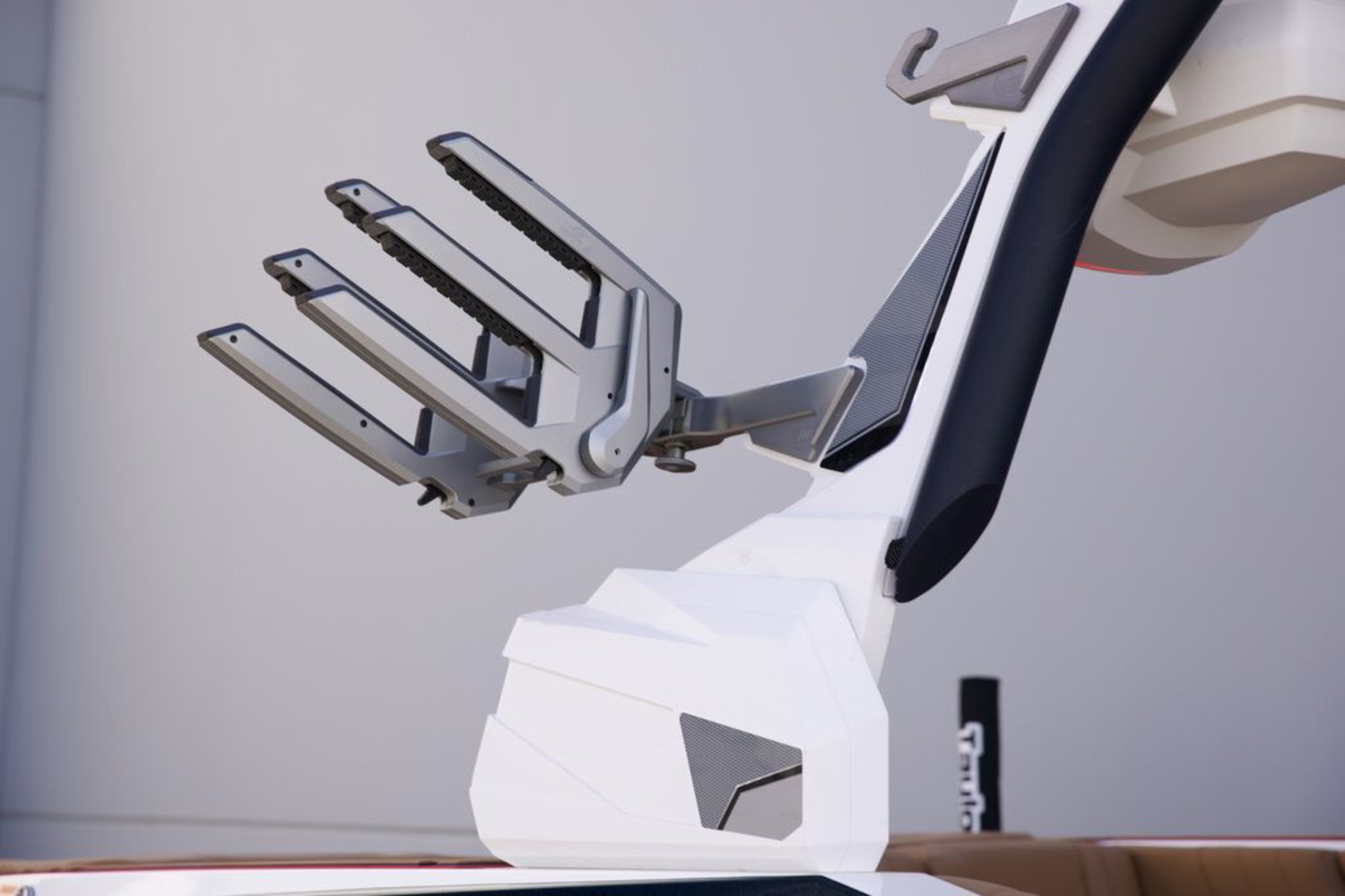 2026 Malibu Boats 25 LSV