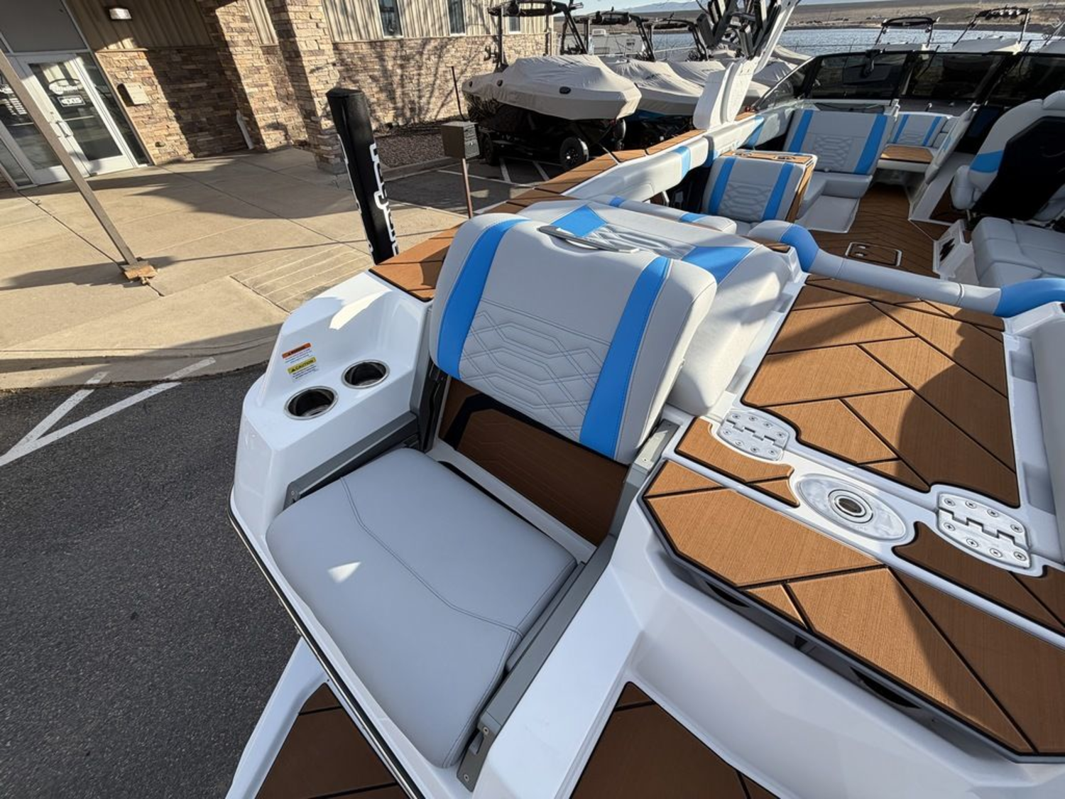 2026 Malibu Boats 26 LSV